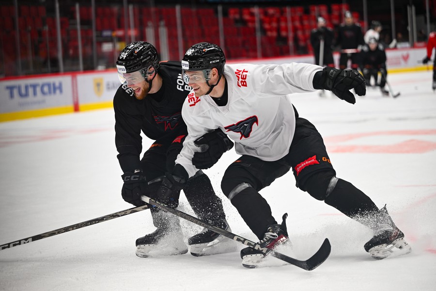 Practice before the game vs HC Sochi