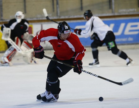Раскатка перед первым матчем межсезонья в Фюссене