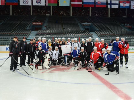 Мечты сбываются! Победитель аукциона на фестивале "Территория Авангарда" сфотографировался с командой