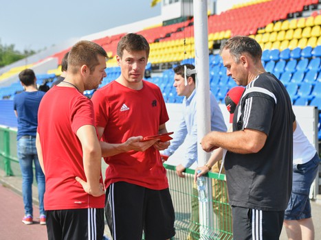 Тест Купера на стадионе "Авангард"