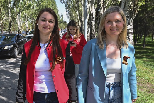 Возложение цветов в Парке Победы