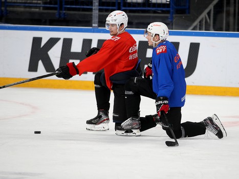 Тренировка «Авангарда» перед четвёртым матчем серии с «Металлургом»