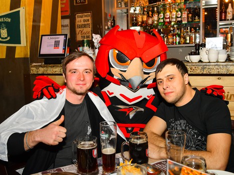 Горячие омские фан-зоны на 4 матче серии финала Восточной конференции