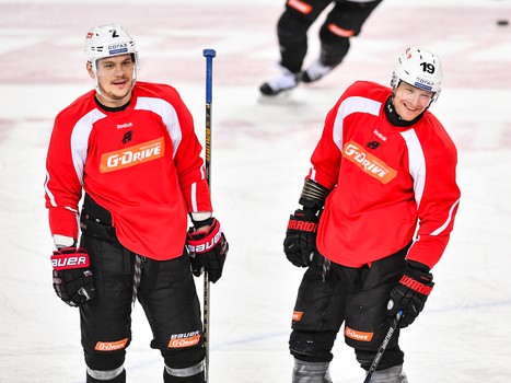 Тренировка "Авангарда" перед отправлением в Магнитогорск