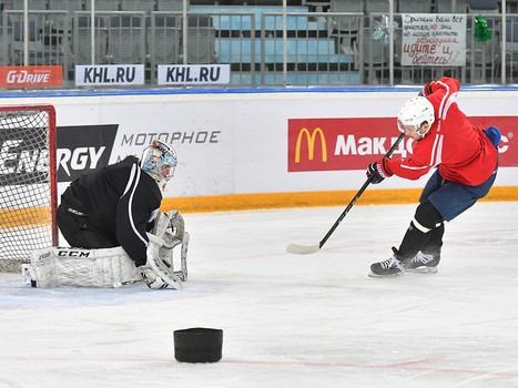 Илья Хохлов и Вадим Щегольков присоединились к "Авангарду"