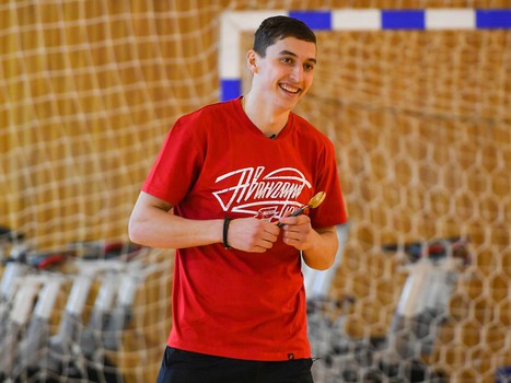 Новогодние игры "Авангарда": Кошелев vs Михеев