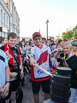 Первая вечеринка Буэнос Летос: Луи Робитайл