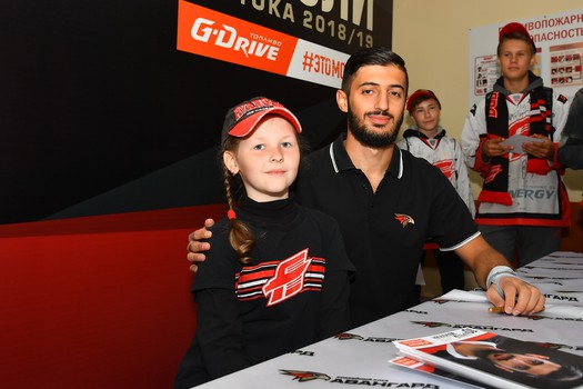 Турнир по следж-хоккею в Омске, день 1