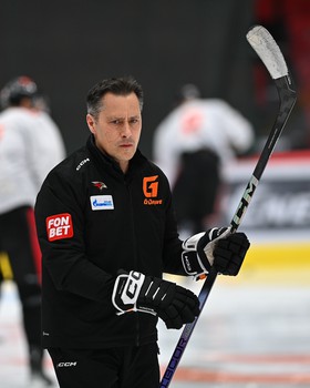 Тренировка «Авангарда» перед матчем с «Трактором»