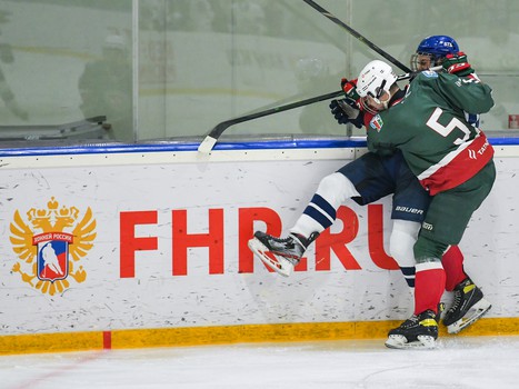 Полуфиналы и матчи за 5-8 места Первенства ЮХЛ в Омске