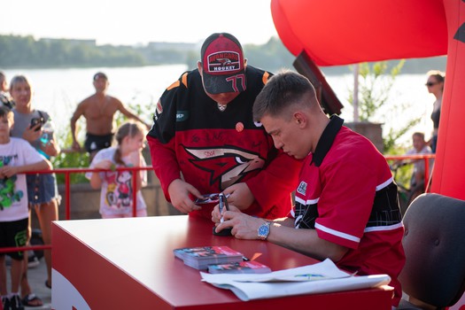 Дамир Шарипзянов - гость очередной вечеринки Буэнос Летос