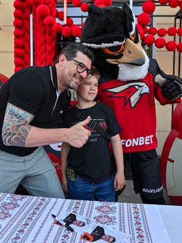 Первая вечеринка Буэнос Летос: Луи Робитайл