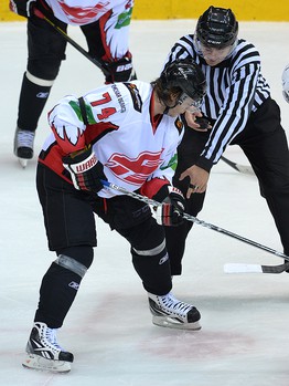 18.08.2013 "Авангард" - "Нефтехимик" 3:5