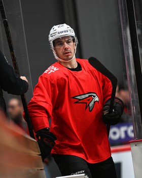 Раскатка «Авангарда» перед матчем в Челябинске