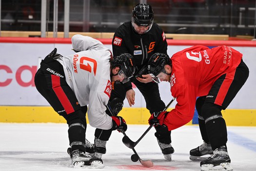 Тренировка «Авангарда» перед матчем с «Металлургом»