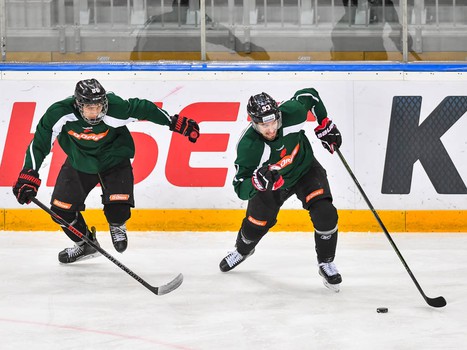 Тренировка "Авангарда" на льду "Арены Омск"