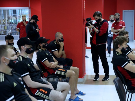 Сезон начинается. Командное собрание «Авангарда»