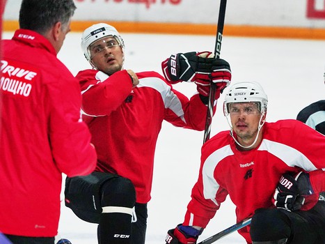 Первая тренировка Боба Хартли с "Авангардом"