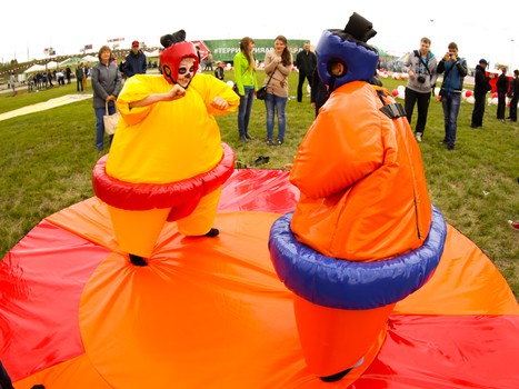 "Территория Авангарда". Часть 1. Площадь у "Арены Омск"