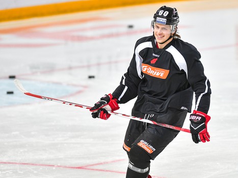 Открытая тренировка "Авангарда" для СМИ перед стартом плей-офф