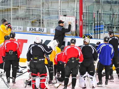 Раскатка "Авангарда" перед матчем с "Металлургом"