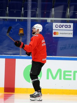 Тренировка «Авангарда» перед матчем в Уфе