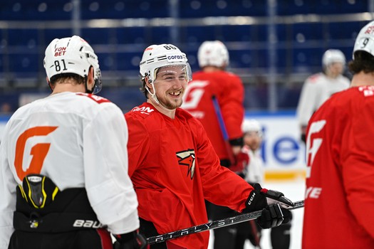 Тренировка «Авангарда» перед матчем в Новосибирске