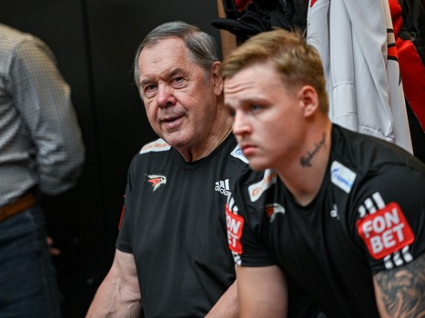 Первая ледовая тренировка «Авангарда»