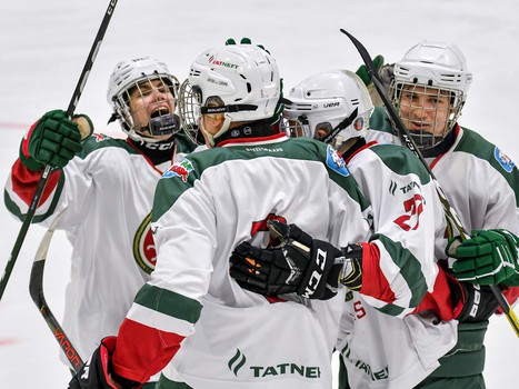 Пятый игровой день финала Первенства ЮХЛ в Омске