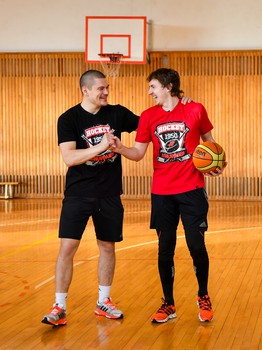 Рождественские игры "Авангарда": Мартынов vs Осипов