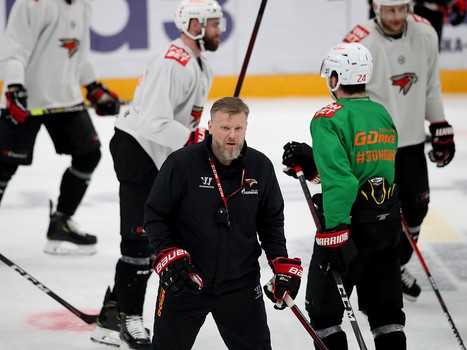 Тренировка «Авангарда» перед стартом финала Кубка Гагарина