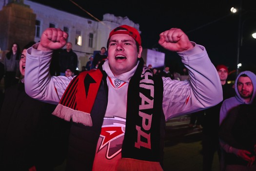 Фан-зона «Авангарда» на Пешеходном Любинском