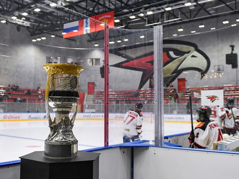 Полуфиналы и матчи за 5-8 места Первенства ЮХЛ в Омске