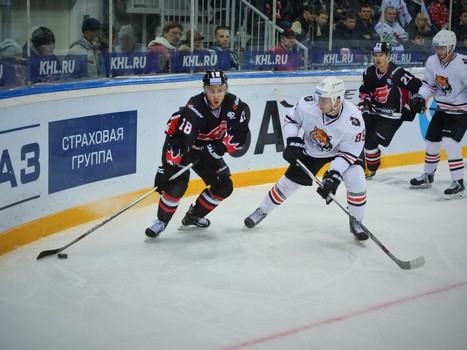 12.10.2015. "Авангард" - "Амур" 2:1Б