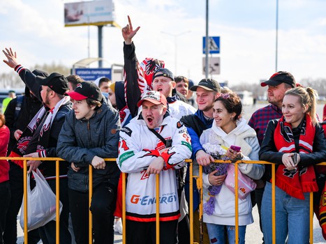 «Авангард» привёз Кубок Гагарина в Омск!