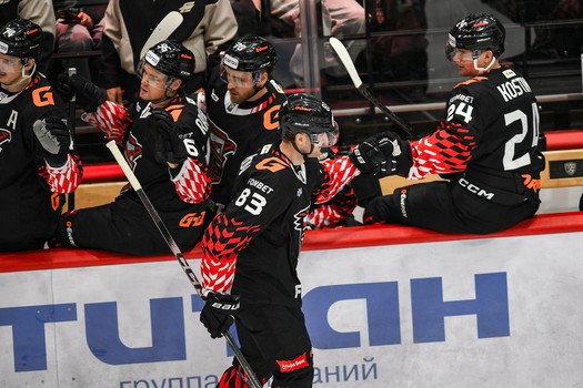 28.12.2025. «Авангард» - «Лада» 4:3 Б