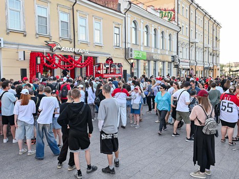 Первая вечеринка Буэнос Летос: Луи Робитайл