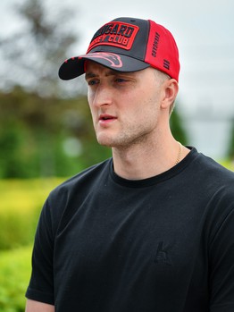 Александр Волков прилетел в Омск