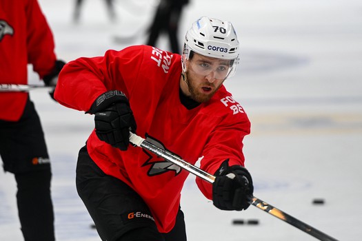 Тренировка «Авангарда» перед матчем в Магнитогорске