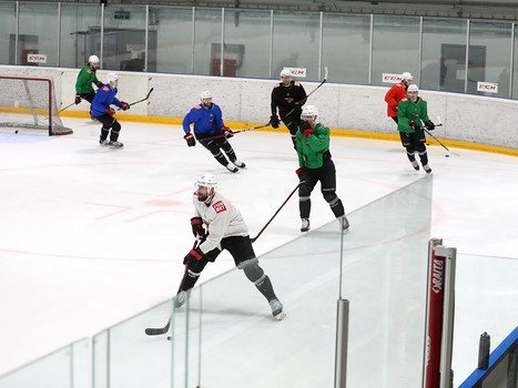 Тренировка «Авангарда» перед первым матчем серии с «Ак Барсом»