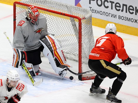 Раскатка «Авангарда» перед матчем в Хабаровске