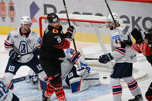 28.12.2025. «Авангард» - «Лада» 4:3 Б