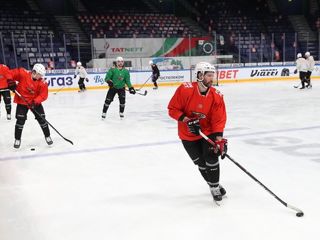Тренировка «Авангарда» перед пятым матчем серии с «Ак Барсом»