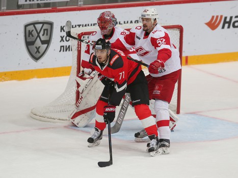 Новички «Авангарда». Игорь Макаров