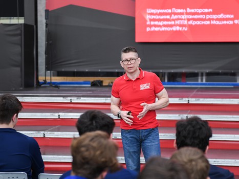 Полуфиналы и матчи за 5-8 места Первенства ЮХЛ в Омске