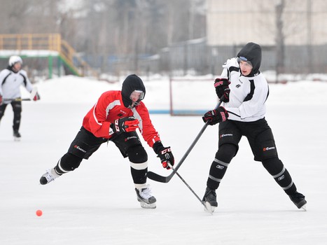 Тренировка "Авангарда" на открытом льду