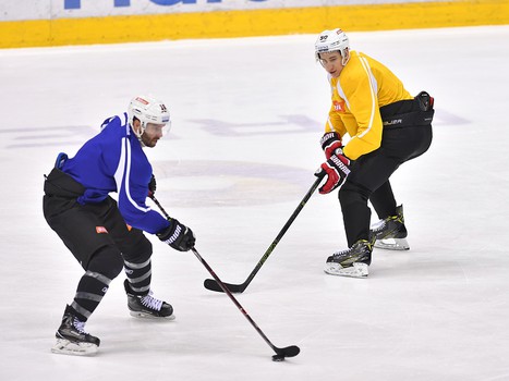 Раскатка "Авангарда" перед выездным матчем с "Трактором"