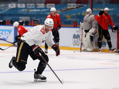 Раскатка «Авангарда» перед матчем в Сочи