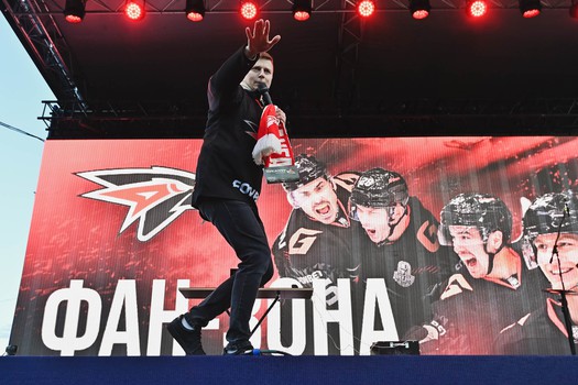 Фан-зона «Авангарда» на Пешеходном Любинском