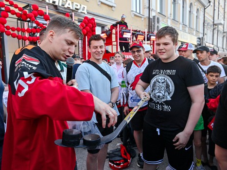 Первая вечеринка Буэнос Летос: Луи Робитайл